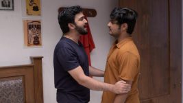 Aai Kuthe Kay Karte S01E128 Abhishek Pacifies Yash Full Episode