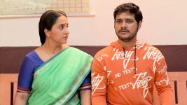 Aai Kuthe Kay Karte S01E731 Yash Is Released Full Episode