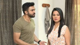 Aai Kuthe Kay Karte S01E81 Abhishek in a Tight Spot Full Episode