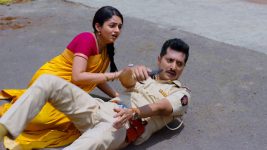 Aboli (star pravah) S01E135 Aboli Receives a Heads-up Full Episode