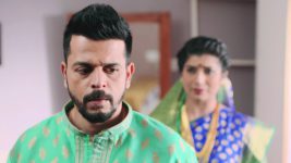 Aboli (star pravah) S01E28 Vishwas Gets a Shock Full Episode