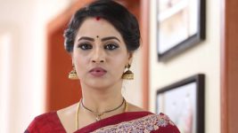 Avalum Naanum S01E101 Aravind Threatens Thiya Full Episode