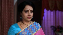Avalum Naanum S01E185 Thiya Meets with an Accident Full Episode
