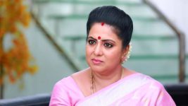 Bharathi Kannamma S01E176 Soundharya Inquires Anjali Full Episode