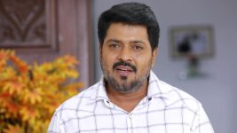 Bharathi Kannamma S01E195 Venu Requests Shanmugam Full Episode