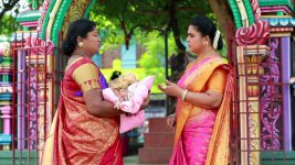 Bharathi Kannamma S01E374 Soundharya Confronts Gomathi Full Episode