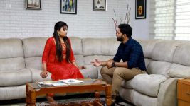 Bharathi Kannamma S01E382 Barathi to Marry Venba? Full Episode