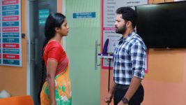 Bharathi Kannamma S01E383 Barathi, Kannamma at Odds Full Episode