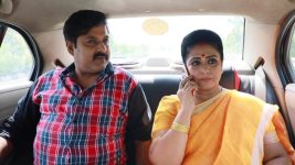 Bharathi Kannamma S01E388 Soundharya Alerts Akhil Full Episode