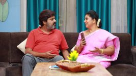 Bharathi Kannamma S01E560 Soundharya On Cloud Nine Full Episode