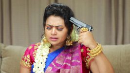 Bharathi Kannamma S01E586 Venba Loses Her Mind Full Episode