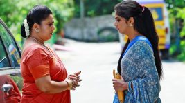 Bharathi Kannamma S01E588 Soundharya in Trouble Full Episode