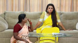 Bharathi Kannamma S01E591 Venba Gets Suspicious Full Episode