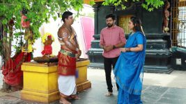 Bharathi Kannamma S01E597 Akhil, Anjali's Temple Visit Full Episode