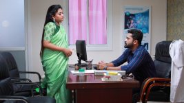 Bharathi Kannamma S01E598 Barathi Opens Up to Venba Full Episode