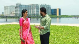 Bharathi Kannamma S01E605 Barathi and Kannamma Meet Full Episode