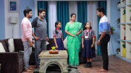 Bharathi Kannamma S01E744 Lakshmi Seeks Barathi's Help Full Episode