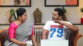 Bharathi Kannamma S01E784 Soundharya's Advice to Barathi Full Episode