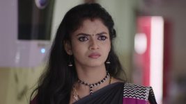 Chelleli Kaapuram S01E197 Pournami Fears the Worst Full Episode