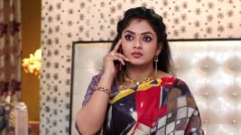 Chelleli Kaapuram S01E208 Pournami in a Tight Spot Full Episode