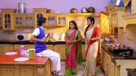 Chelleli Kaapuram S01E342 Manasa Makes an Attempt Full Episode