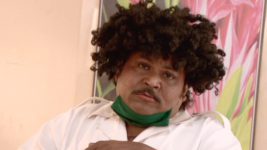 Chidiya Ghar S01E592 Gadhaprasad Keen On Giving Blood Full Episode