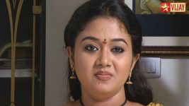 Deivam Thandha Veedu S01E08 Ravikumar arrives on the scene Full Episode