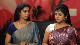 Eeramaana Rojaave S02E61 Priya Meets Kavya Full Episode