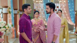 Ghum Hai Kisikey Pyaar Mein S01E300 Samrat Confronts Virat Full Episode