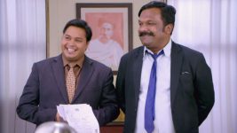 Har Shaakh Pe Ullu Baithaa Hai S01E49 Boondi, Pakodi Get the Contract Full Episode