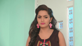 Karthika Deepam S01E104 Mounitha Defends Deepa Full Episode