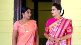 Karthika Deepam S01E1082 Soundarya in a Tight Spot Full Episode