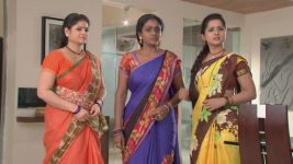 Karthika Deepam S01E109 Lakshmi Supports Deepa Full Episode