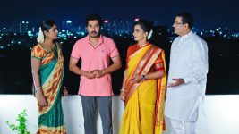 Karthika Deepam S01E1150 An Advice to Karthik Full Episode