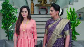 Karthika Deepam S01E1233 Soundarya Warns Mounitha Full Episode