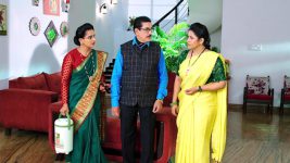 Karthika Deepam S01E1394 Swapna Has Doubts Full Episode