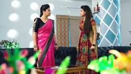 Karthika Deepam S01E1404 Shoba, Swapna Get Anxious Full Episode