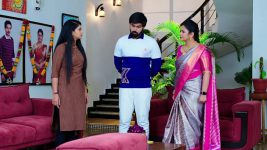 Karthika Deepam S01E1416 Sourya Lashes Out at Swapna Full Episode