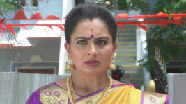 Karthika Deepam S01E228 Soundarya Becomes Doubtful Full Episode