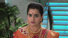 Karthika Deepam S01E30 Soundarya Confronts Shravya Full Episode