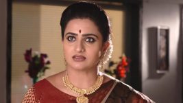 Karthika Deepam S01E363 Shravya Faces Soundarya's Ire Full Episode