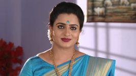 Karthika Deepam S01E382 Soundarya Gives a Good News Full Episode