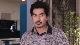 Karthika Deepam S01E385 Karthik Closer to the Truth? Full Episode