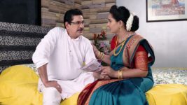 Karthika Deepam S01E520 Anand Rao Uses the Opportunity Full Episode