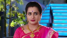 Karthika Deepam S01E541 Soundarya in a Fix Full Episode