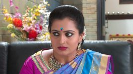 Karthika Deepam S01E60 Soundarya has a Plan! Full Episode