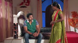 Karthika Deepam S01E64 Karthik Cancels His Honeymoon! Full Episode