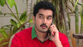 Karthika Deepam S01E671 Karthik in a Tight Spot Full Episode