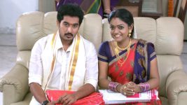 Karthika Deepam S01E79 A Gift for Karthik, Deepa Full Episode