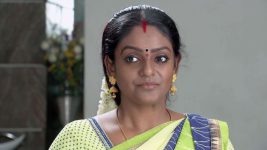 Karthika Deepam S01E84 Deepa Consoles Swapna Full Episode